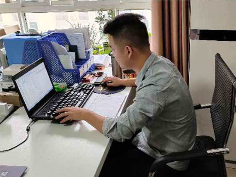 【雙節(jié)奮戰(zhàn)進行時（二）】齊心協(xié)力挑重擔  施工一線加速干！(圖2)